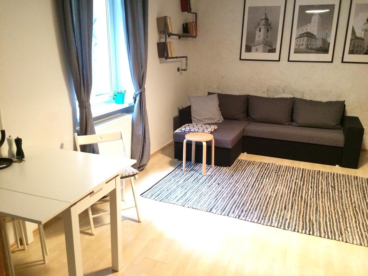 Historical Beer Apartment Bratislava Esterno foto